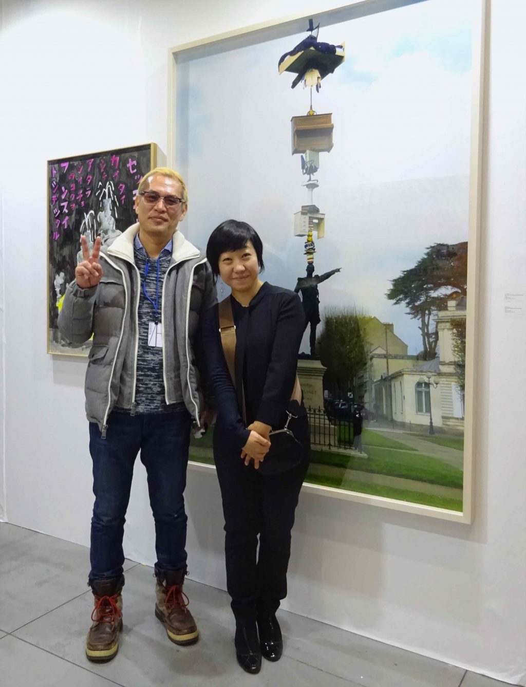 URANO Gallery owner URANO Mutsumi 浦野むつみ celebrating together with her artist NISHI Tatsu 西野達, as he just received the Minister of Education and Culture Award for Fine Arts 芸術選奨文部科学大臣賞受賞