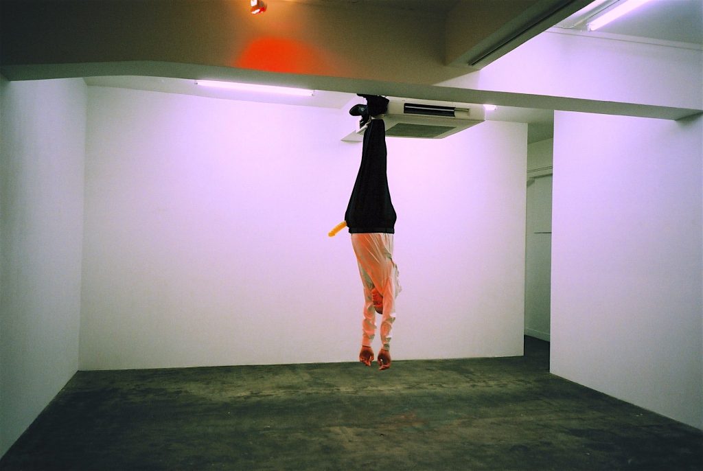 Mario A 亜 真里男「Mussolini」2004年 @ ミヅマ アートギャラリー、東京 Mizuma Art Gallery, Tokyo 2004