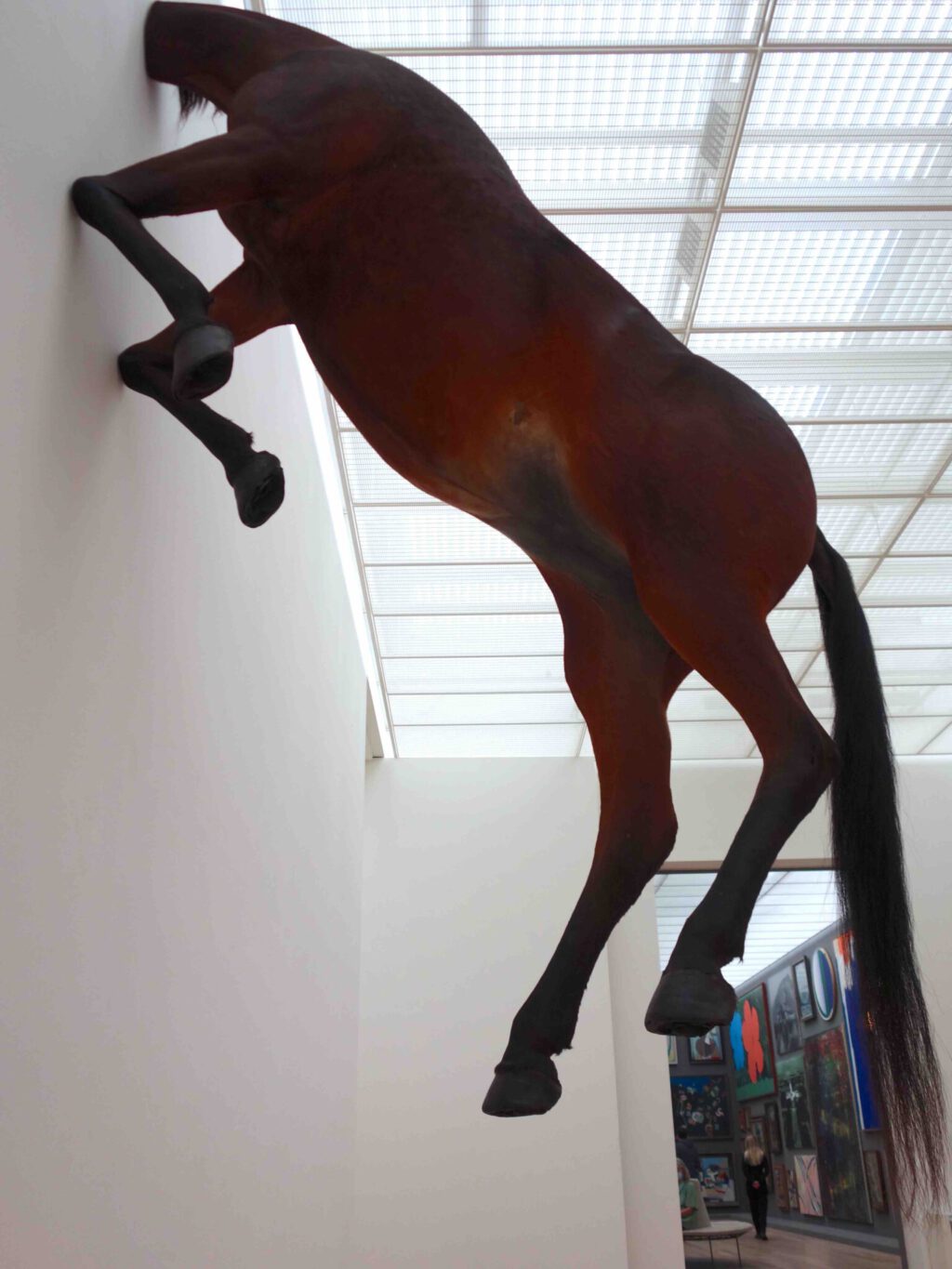 Maurizio Cattelan “Untitled” 2007, Präpariertes Pferd (The animal was not hurt.)