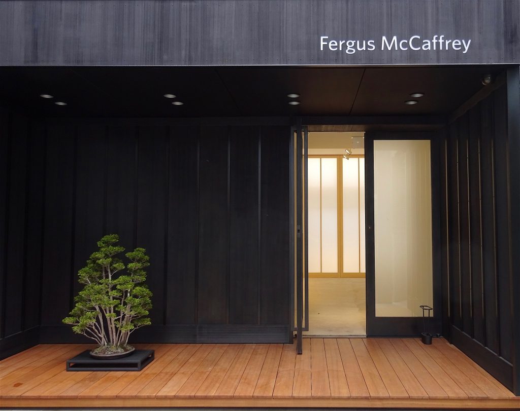 ファーガス・マカフリー東京
Fergus McCaffrey Tokyo