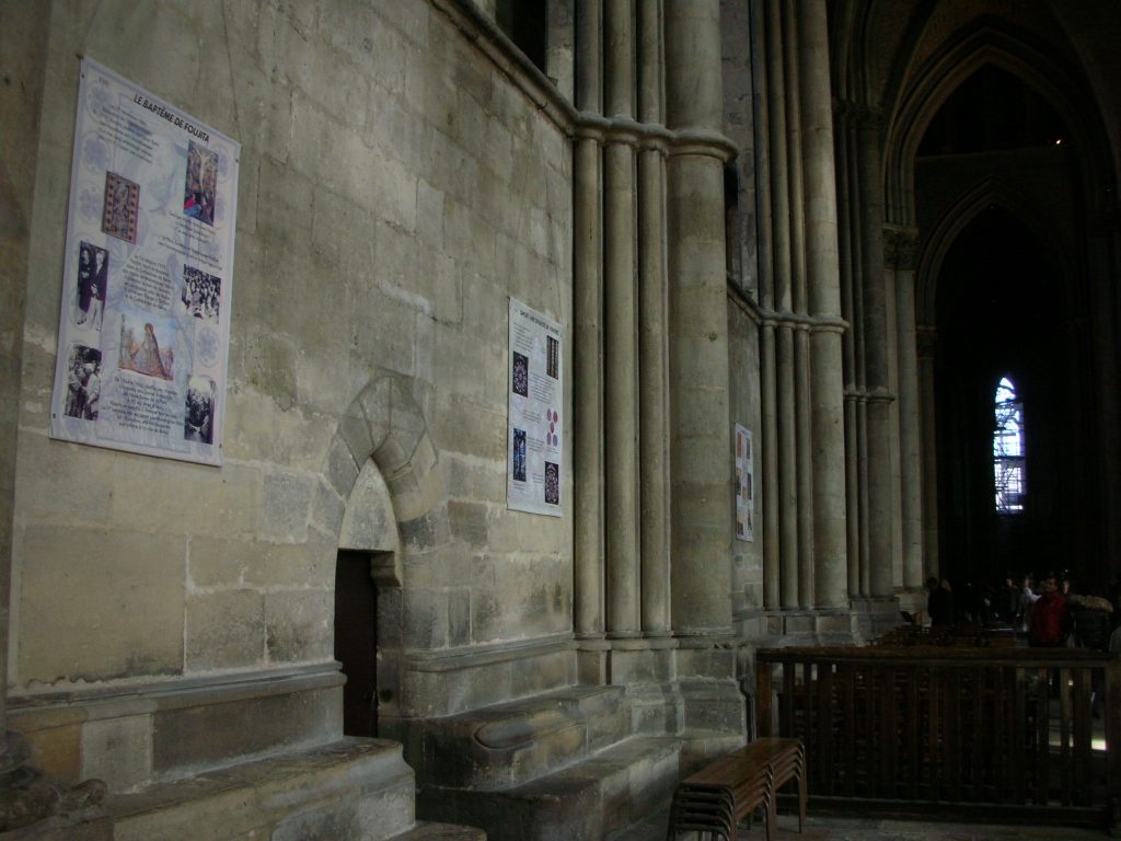 Reims ランス・ノートルダム大聖堂で洗礼を受けるフジタ夫妻
