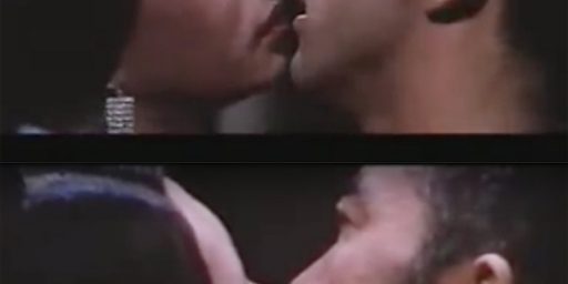 美輪 明宏 MIWA Akihiro kissing 三島由紀夫 MISHIMA Yukio in the film 黒蜥蝪 Black Lizard 1968
