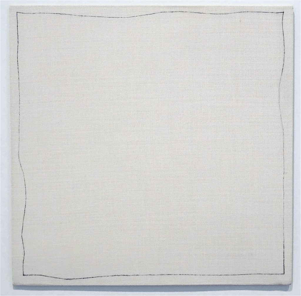 ロバート・ライマン Robert Ryman “Bent Line Drawing 20” x 20””, 1970, Ball-point pen on stretched polyester fabric over fiberboard, 50.8 x 50.8 cm
