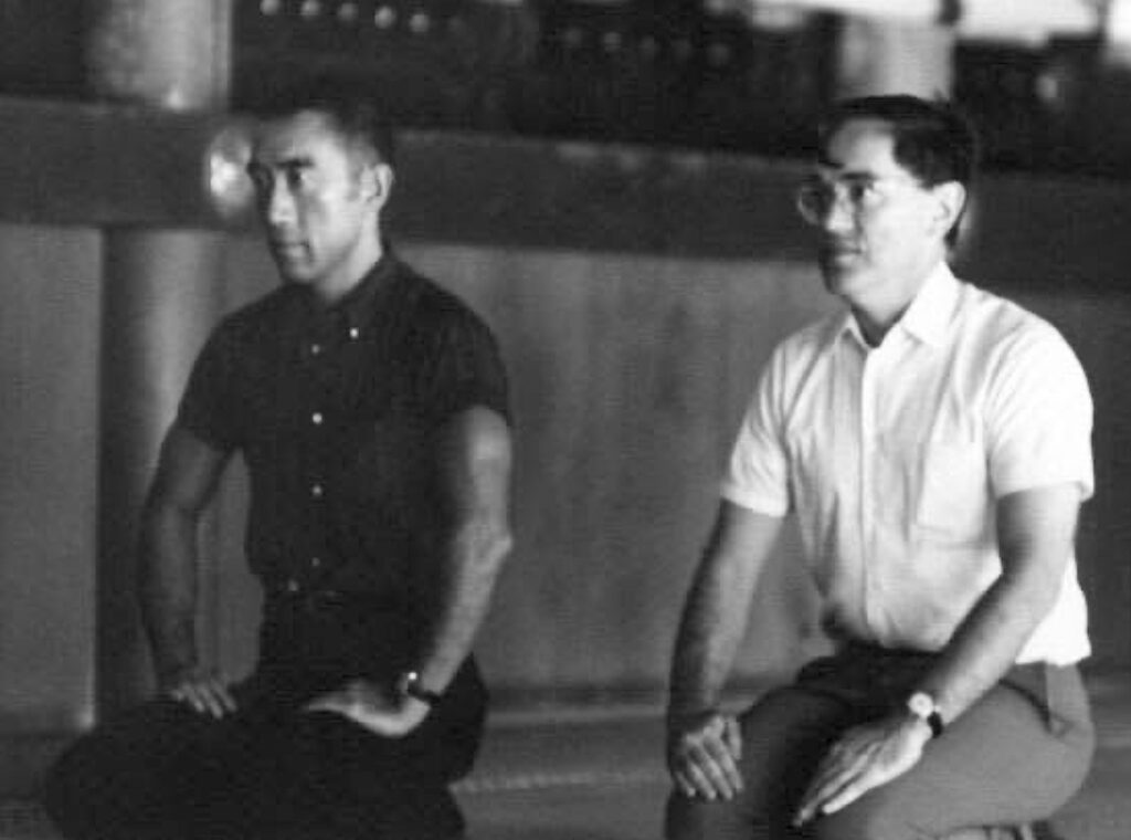 1968 August, Ōmiwa Shrine in Sakurai, Nara Prefecture. Intimate relationship of Yukio Mishima and Donald Keene, staying alone together 3 days in Nara.
