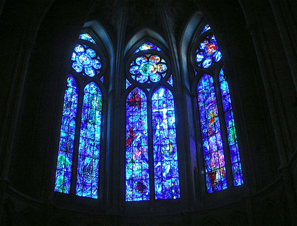 ランス・ノートルダム大聖堂の目玉はマルク・シャガール作のステンドグラス