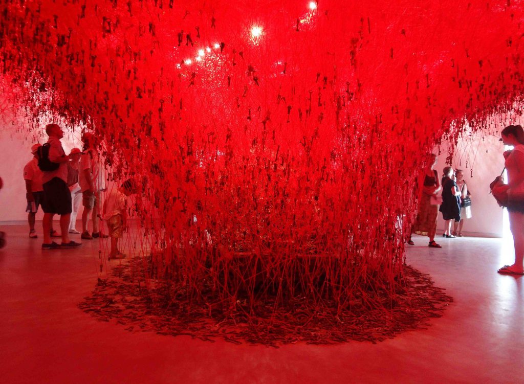 塩田千春 SHIOTA Chiharu「掌の鍵」“The Key in the Hand” @ ヴェネツィア・ ビエンナーレ 日本館 Venice Biennale, Japan Pavilion, detail