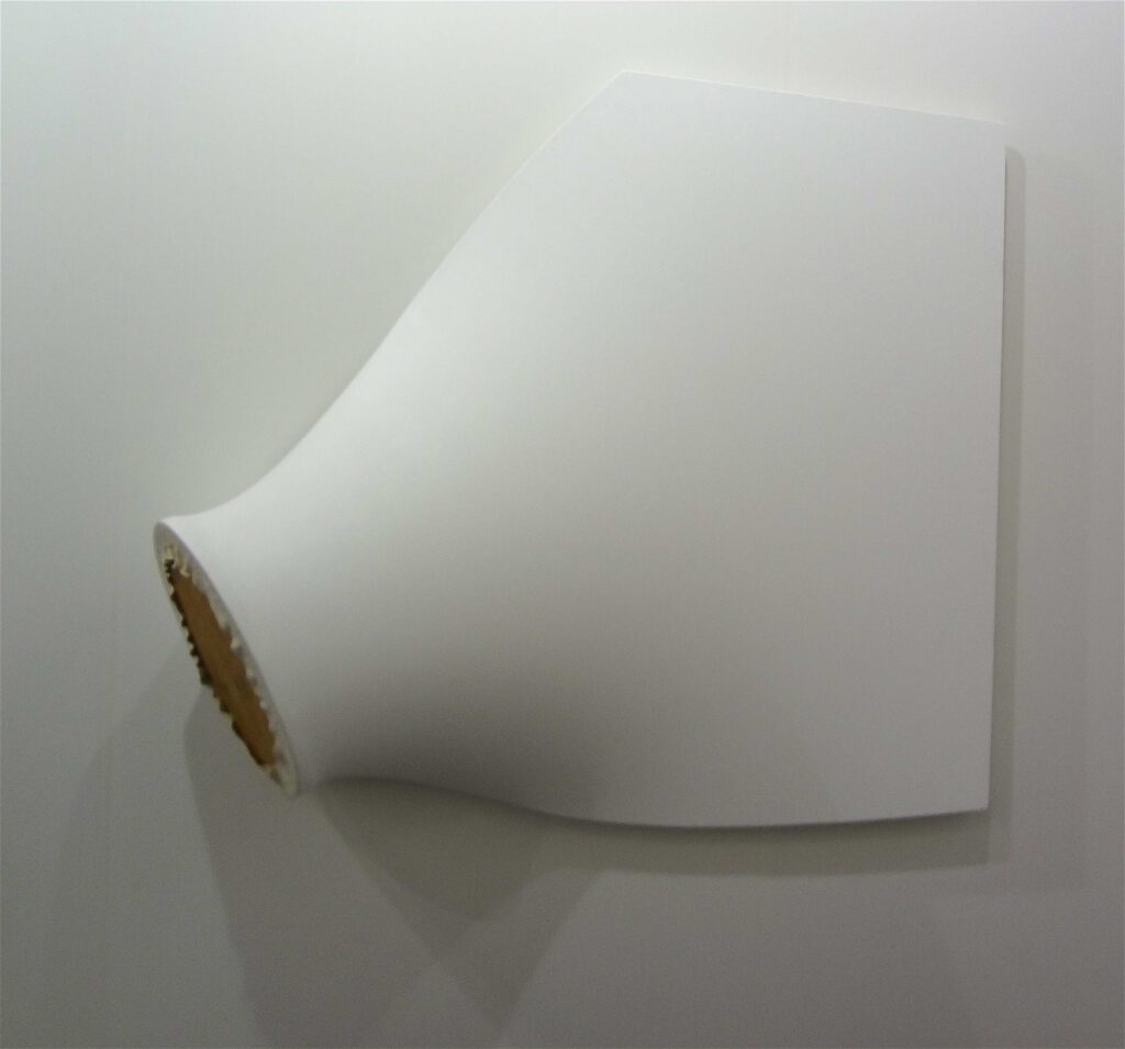 原口典之 HARAGUCHI Noriyuki “Air Pipe D (White Series)” 1969-2014 @ Fergus McCaffrey, Art Basel 2014