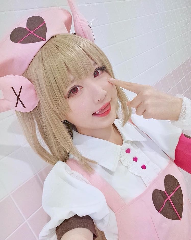 Cosplayer as SANA NATORI, courtesy creative common sense