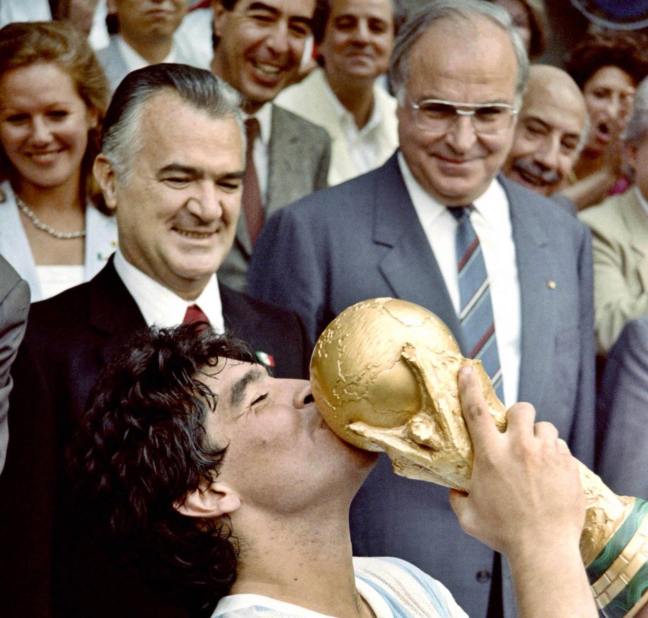 1986年のワールドカップでアルゼンチンを優勝に導いたディエゴ・マラドーナ