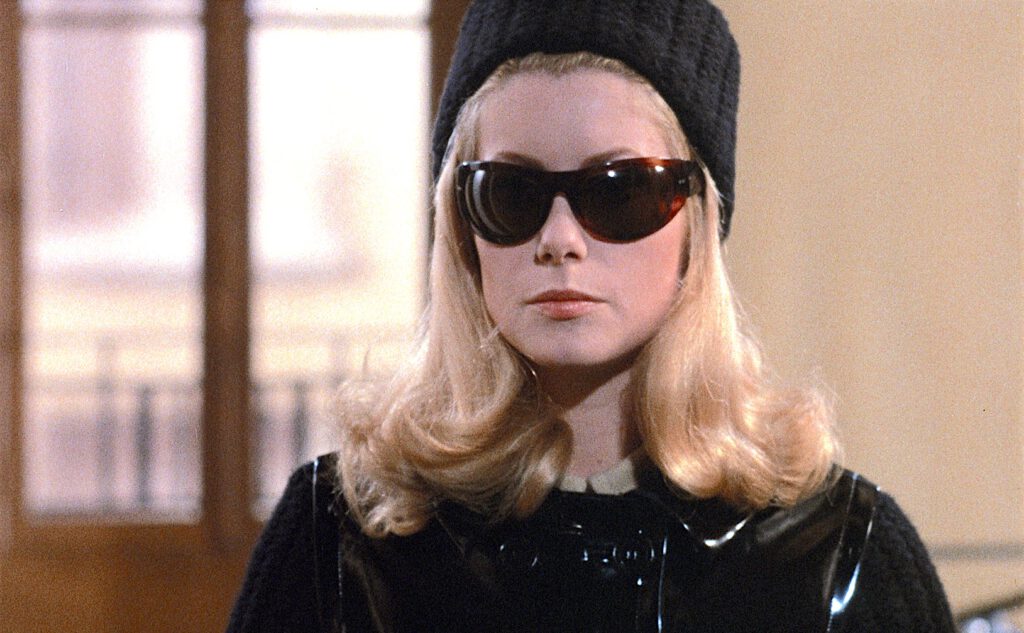 昼顔のカトリーヌ ドヌーヴ Catherine Deneuve In Belle De Jour Articles Art Culture