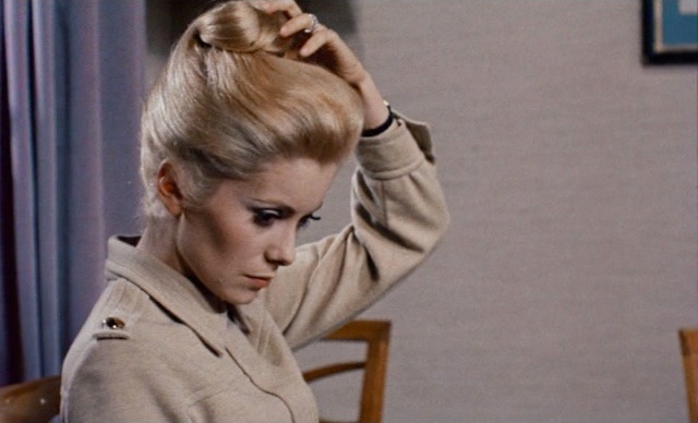 昼顔のカトリーヌ ドヌーヴ Catherine Deneuve In Belle De Jour Articles Art Culture