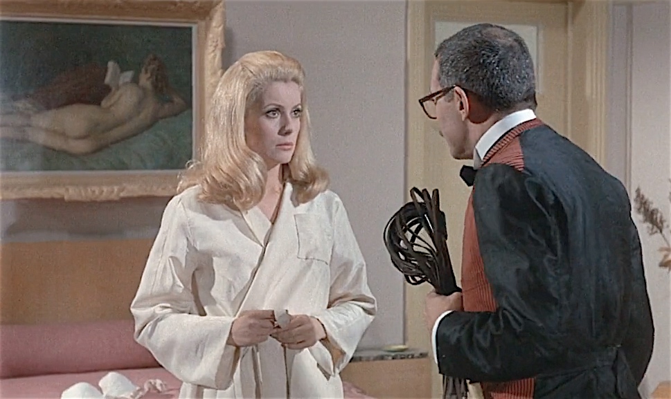 昼顔のカトリーヌ ドヌーヴ Catherine Deneuve In Belle De Jour Articles Art Culture
