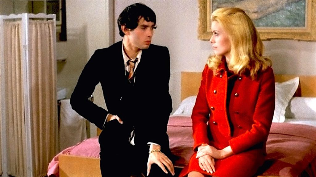 昼顔のカトリーヌ ドヌーヴ Catherine Deneuve In Belle De Jour Articles Art Culture