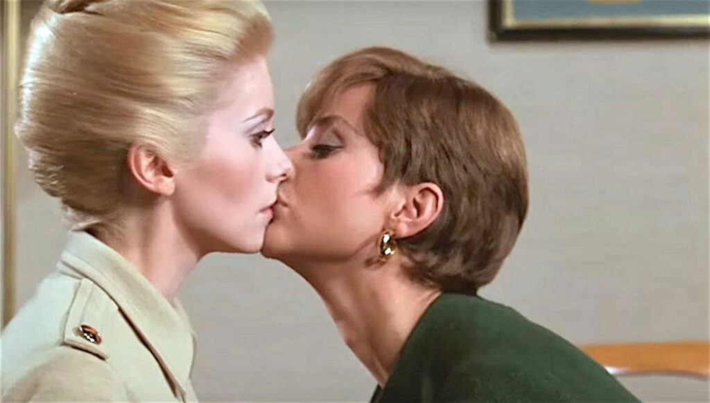 昼顔のカトリーヌ ドヌーヴ Catherine Deneuve In Belle De Jour Articles Art Culture