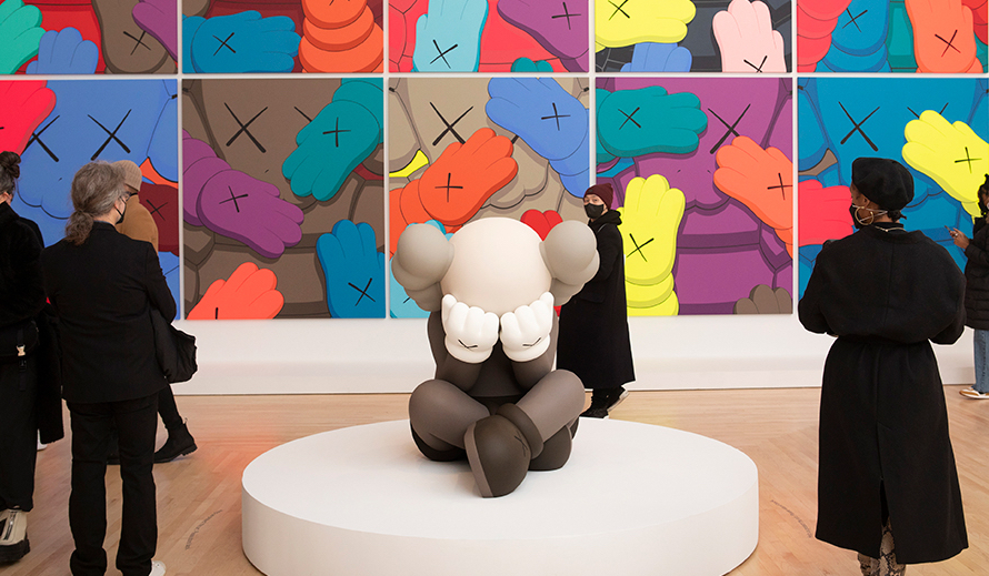 KAWS：ニューヨークのアメリカン美術ウンコを世界へ