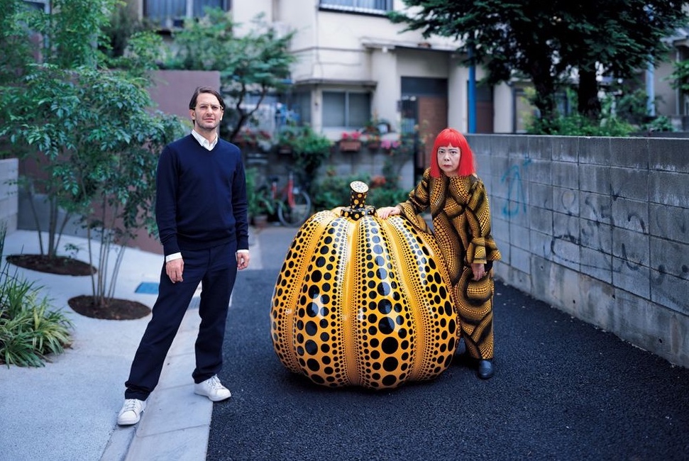 1. Collaboration of Louis Vuitton with Kusama Yayoi, Marc Jacobs
