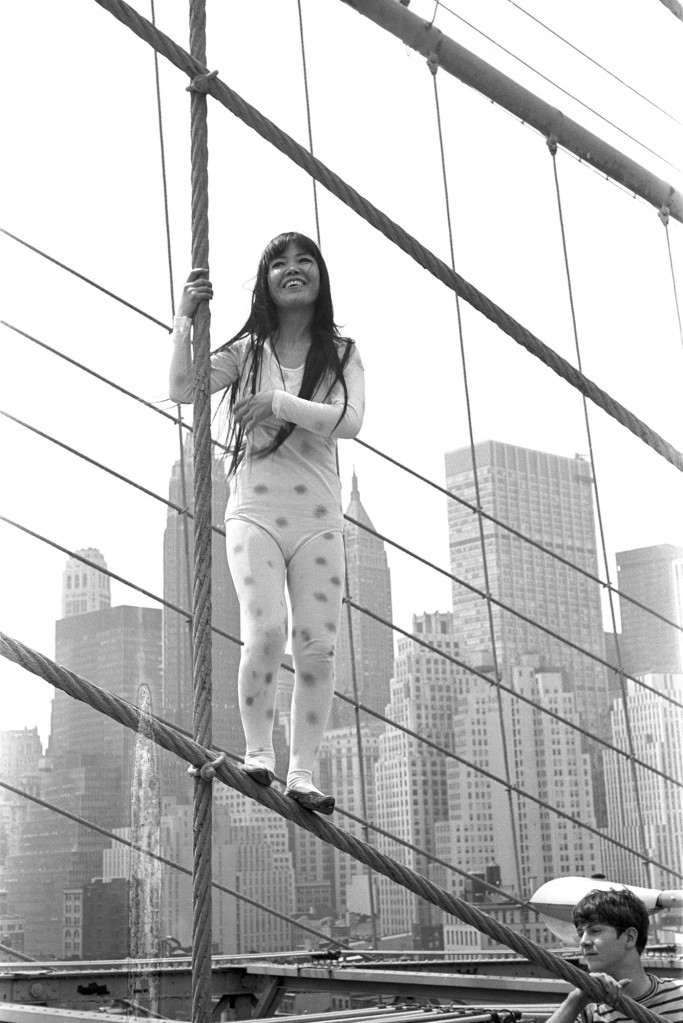 Japanese artist KUSAMA Yayoi on the Brooklyn Bridge, New York 1968