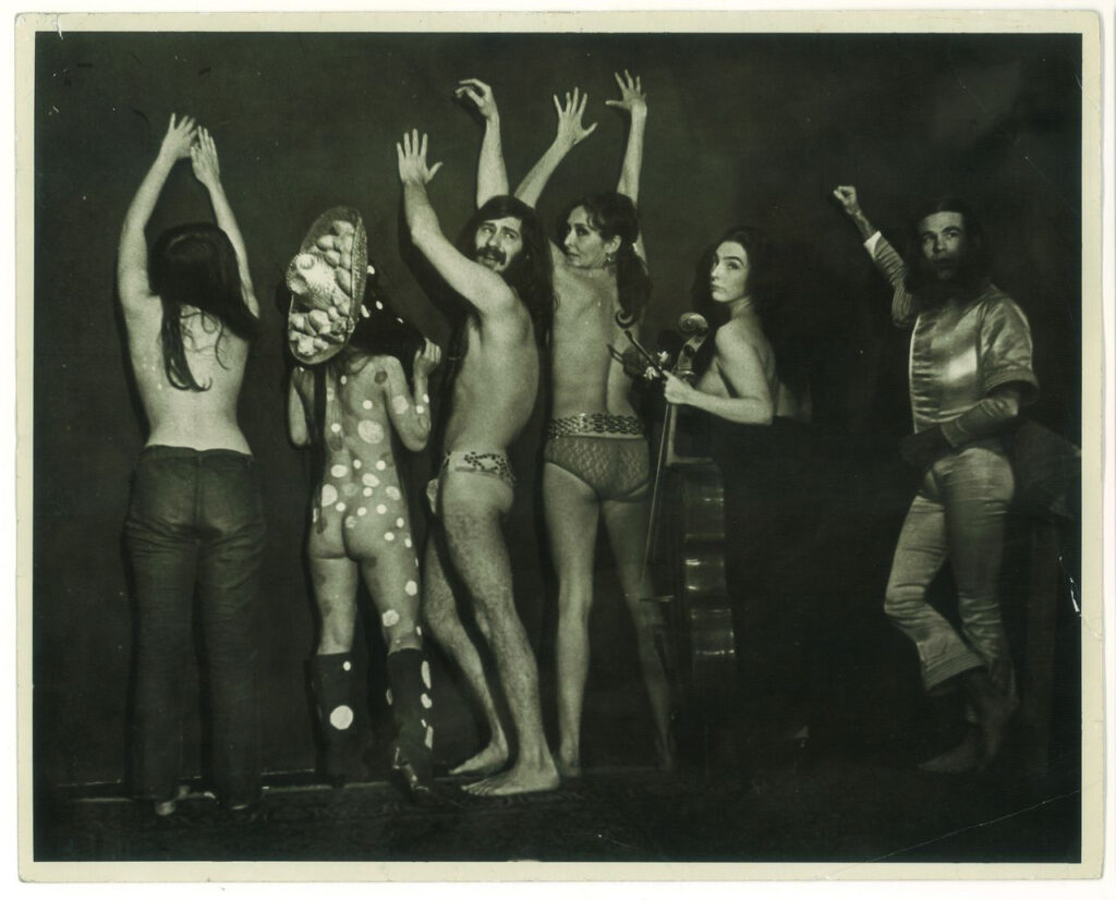 Naked Happening at Warhol’s Factory with unknown, KUSAMA Yayoi, Louis Abolafia, Carolee Schneemann, Charlotte Moorman, unknown. New York 1968
