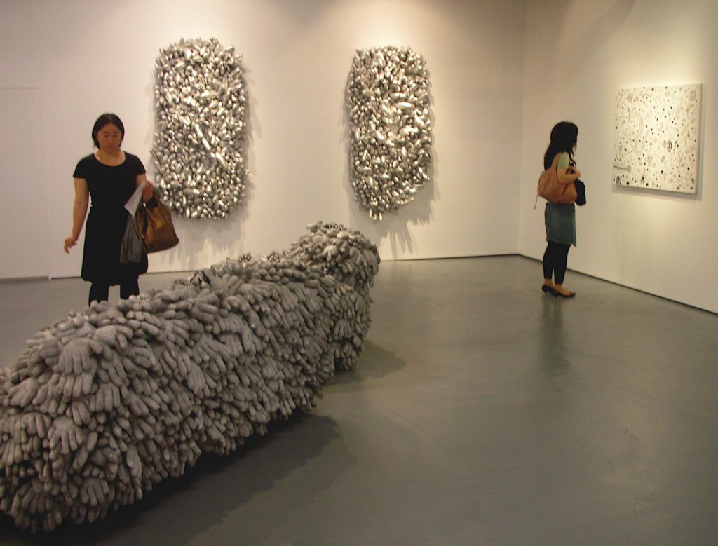Solo exhibition of KUSAMA Yayoi @ Takahashi Ryutaro Collection 高橋龍太郎コレクション 2009