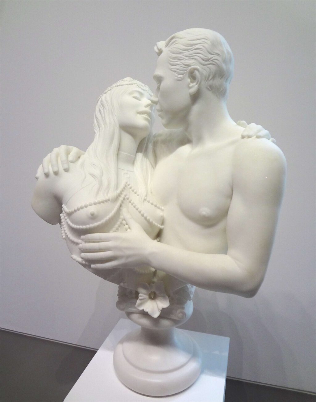 Jeff Koons “Bourgeois Bust – Jeff and Ilona” 1991, Marble