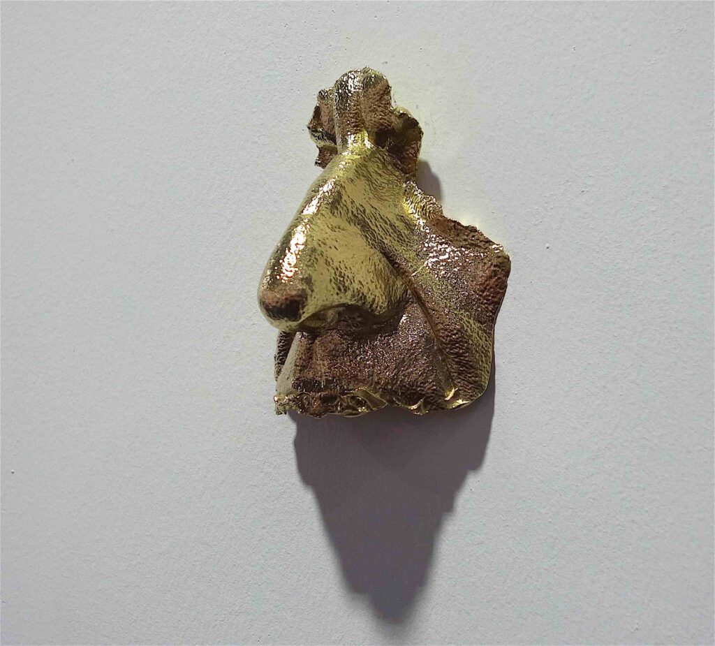 Maurizio Cattelan “Brother” 2021, 18 karats Gold, 12,5 x 10 x 6 cm, 1:3 Editions + 2 AP @ PERROTIN