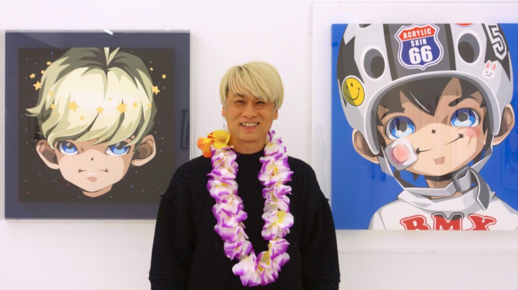 松浦浩之 Very popular artist MATSUURA Hiroyuki with his works "Across the Universe" (left) and "BMX" (right), Acrylic on canvas