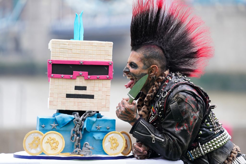 cryptopunk-cake-Performer Zombie Punk