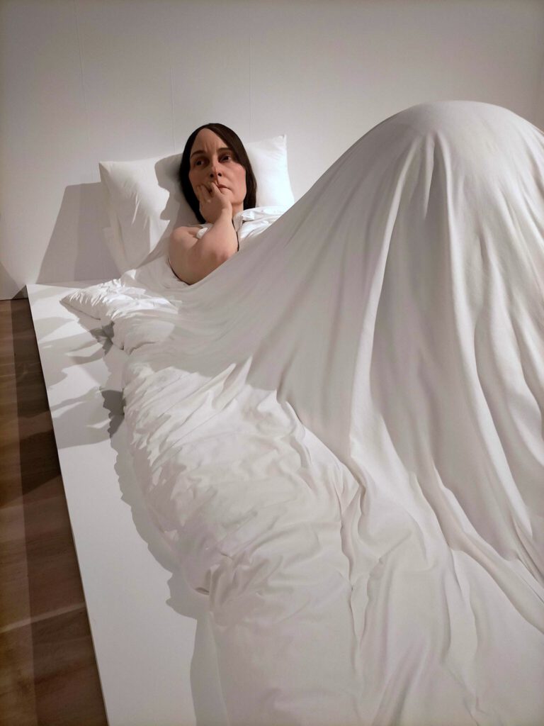 In Bed, Ron Mueck, 2005. Photography Keith Whittle