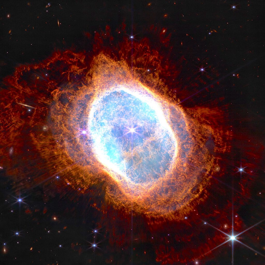 NGC 3132 (Caldwell 74) | NGC 3132（Caldwell 74）は、ほ座にある明るくよく研究された惑星状星雲である。地球からの距離は約2000光年と推定されている。別名をEight-Burst Nebula 、南のリング星雲（Southern Ring Nebula ）とも言う。