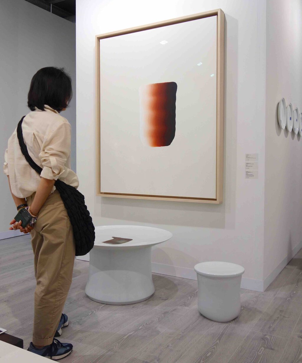 Plate, stool and table by 李 禹煥 Lee Ufan with PARK Young-sook Untitled 2020, 2023, Porcelain, painted and glazed @ Gallery Hyundai, Art Basel 2023