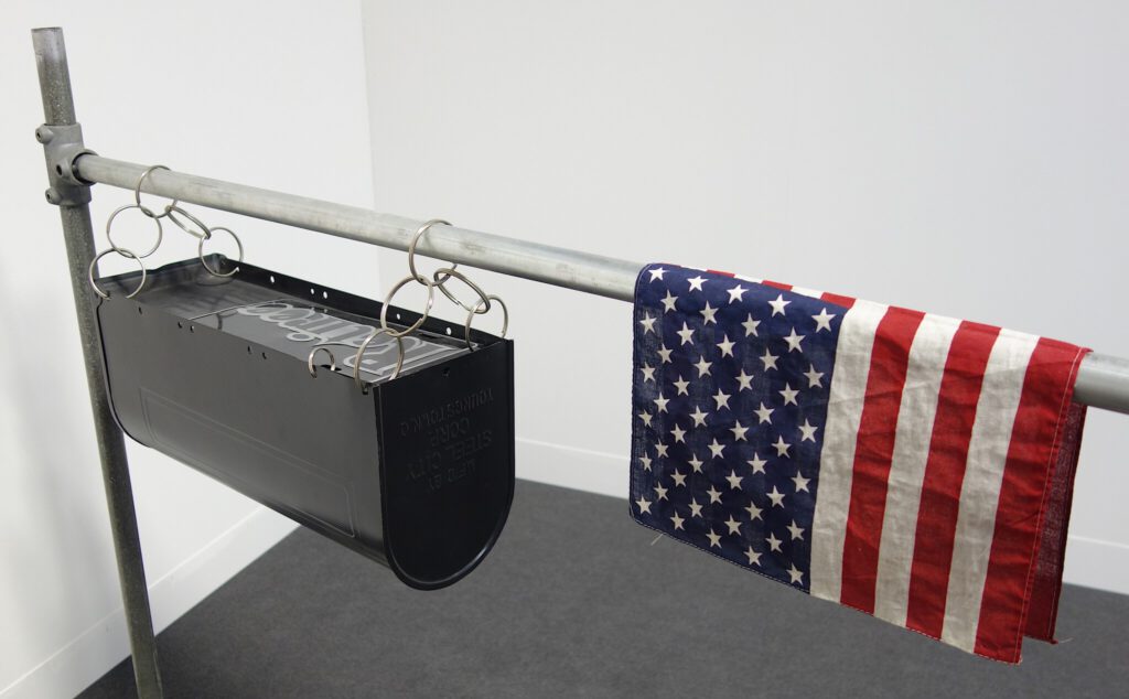 Cady Noland "Drag" 1990. Metal poles, helmet and found objects. Dimensions variable, detail