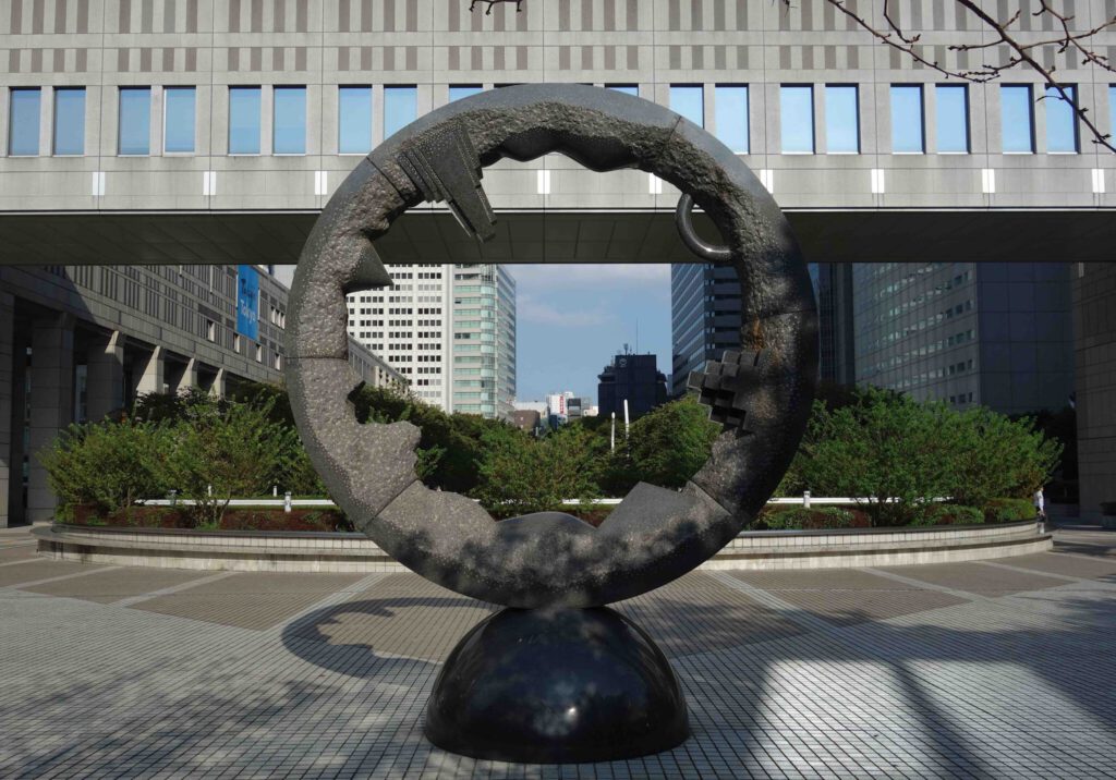 SEKINE Nobuo 関根伸夫 Pedestale of the sky 「空の台座」1991, marble, @ Tokyo Metropolitan Government Buildings 東京都庁3
