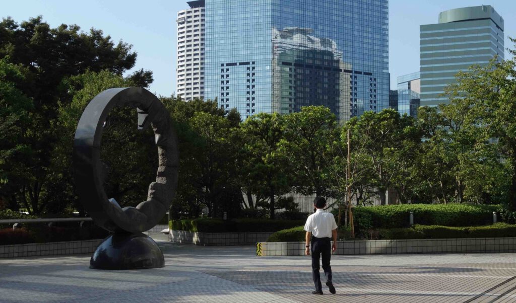 SEKINE Nobuo 関根伸夫 "Pedestale of the sky" 「空の台座」1991, marble, @ Tokyo Metropolitan Government Buildings 東京都庁