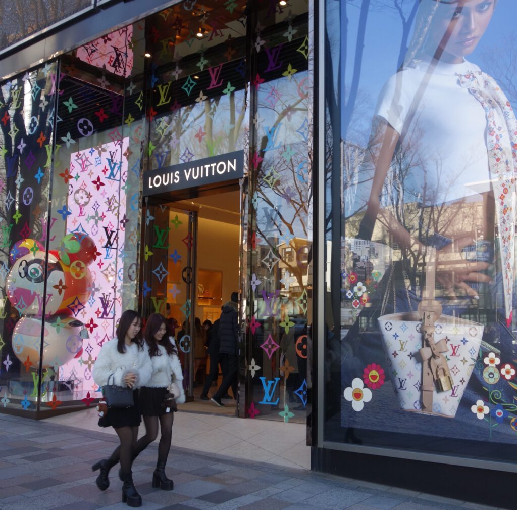 Louis Vuitton ルイ・ヴィトン 村上隆 Takashi Murakami 東京 Tokyo Louis Vuitton ルイ・ヴィトン store