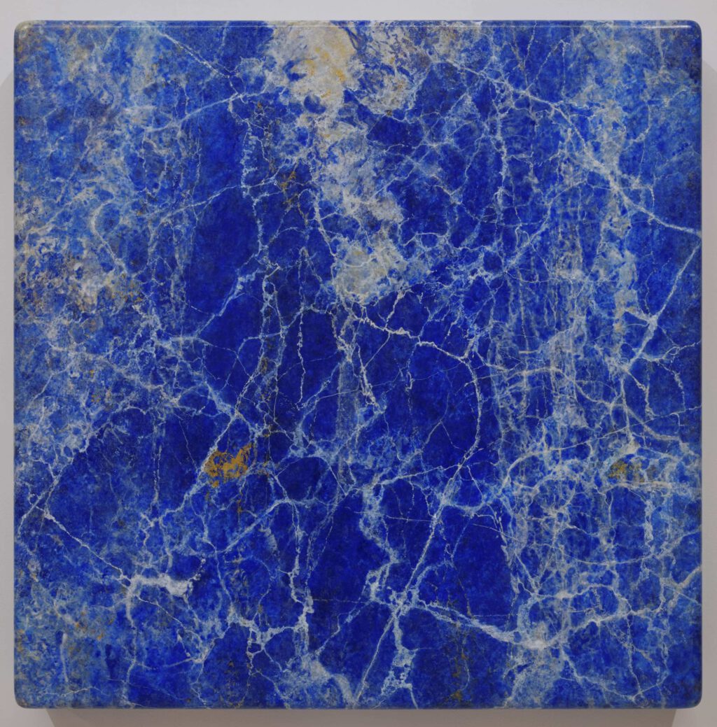 石黒昭 ISHIGURO Akira “GRAVITATIONAL FIELD LAPIS LAZLI SR700_01” 2024, Acrylic and urethane on cotton mounted on panel, 700 x 700 x 70 mm