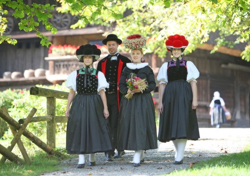 Schwarzwald Bollenhut Tracht