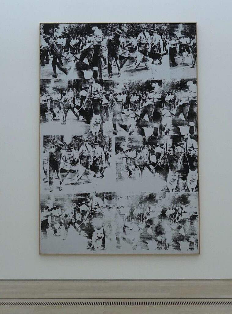アンディ・ウォーホル Andy Warhol Race Riot 1963. Siebdruckfarbe auf Leinwand. Daros Collection, Schweiz