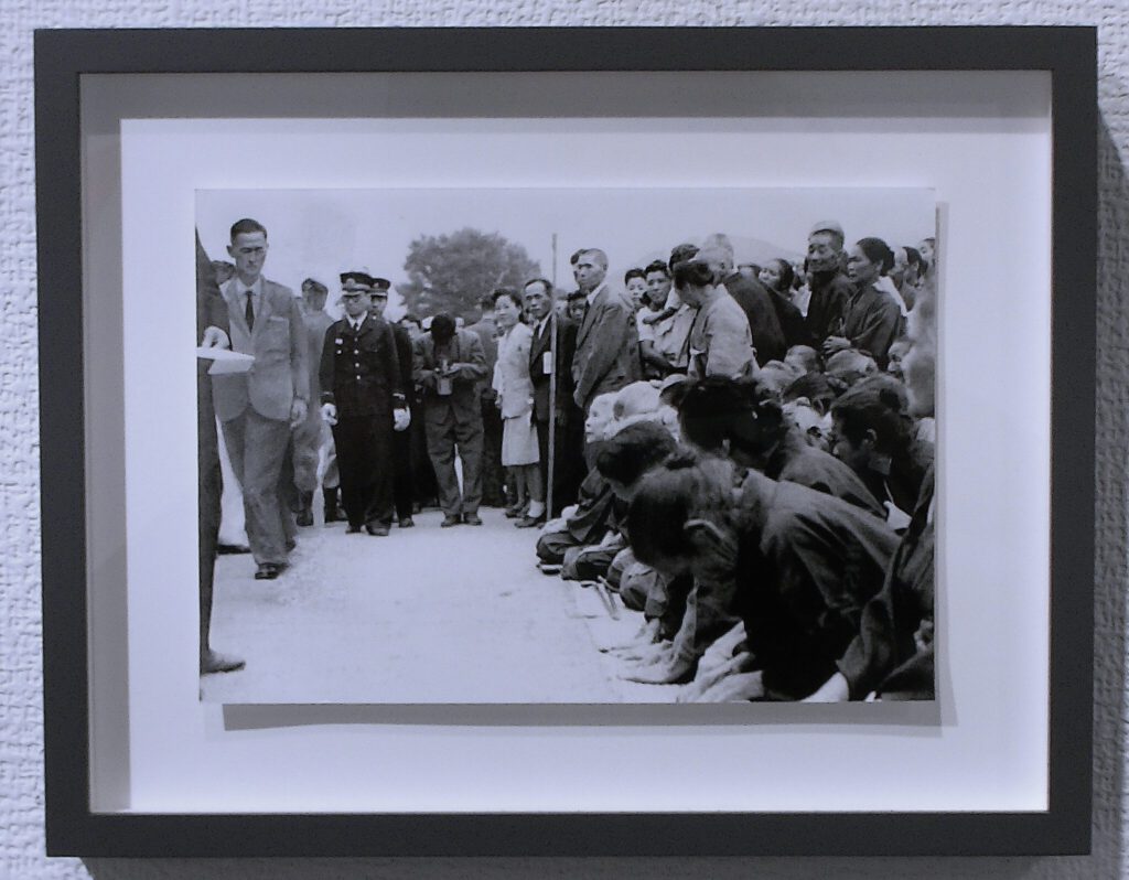 小泉明朗 KOIZUMI Meiro「Sketch for Air (#2) 」2016、Acrylic on printed paper, air、18 x 12 cm (Mario A Collection) 小泉明朗 KOIZUMI Meiro「Sketch for Air (#2) 」2016、Acrylic on printed paper, air、18 x 12 cm (Mario A Collection)