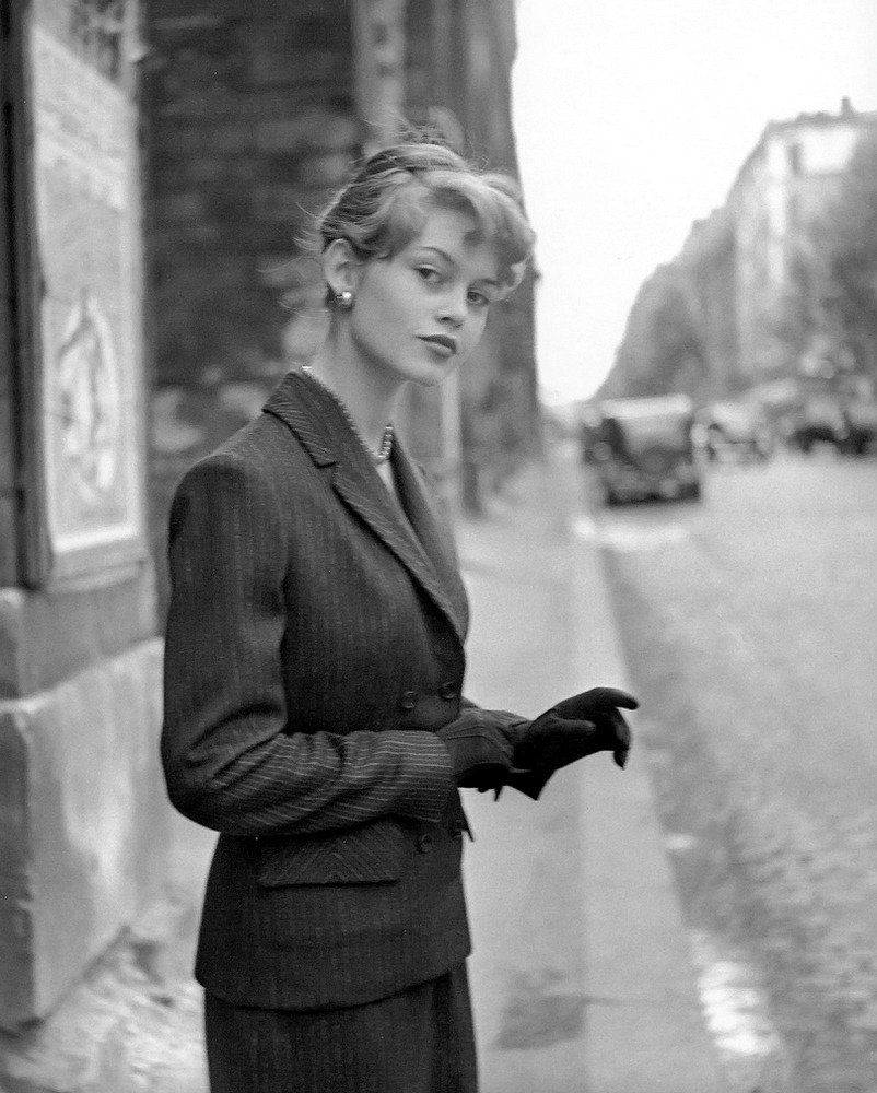 Brigitte Bardot 1954, Paris