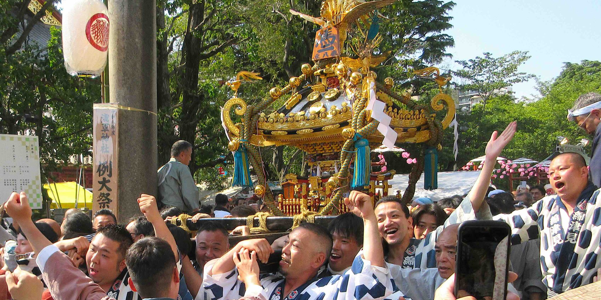 三社祭 SANJA MATSURI