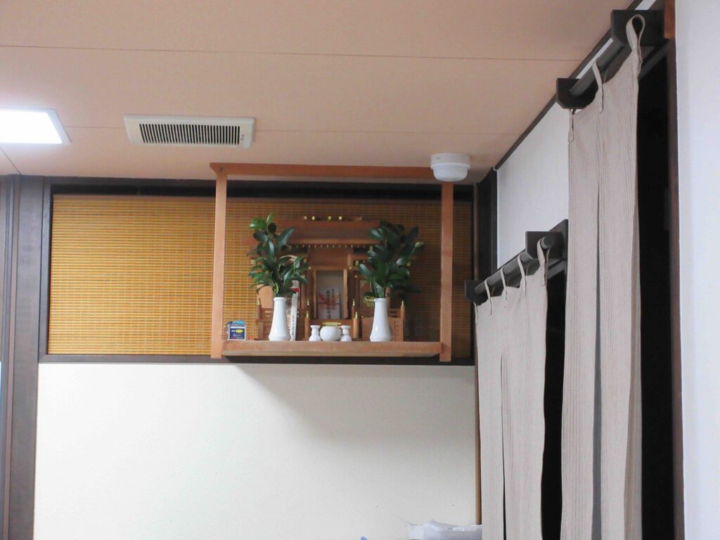 神棚 令和8年 Shinto household shrine in 2026