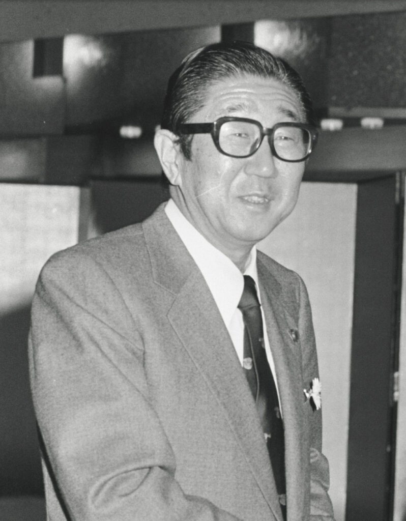 自民党の安倍晋太郎