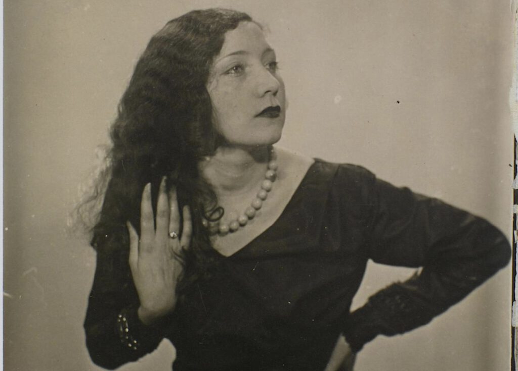Man Ray Madeleine Lequeux ca. 1930, Paris