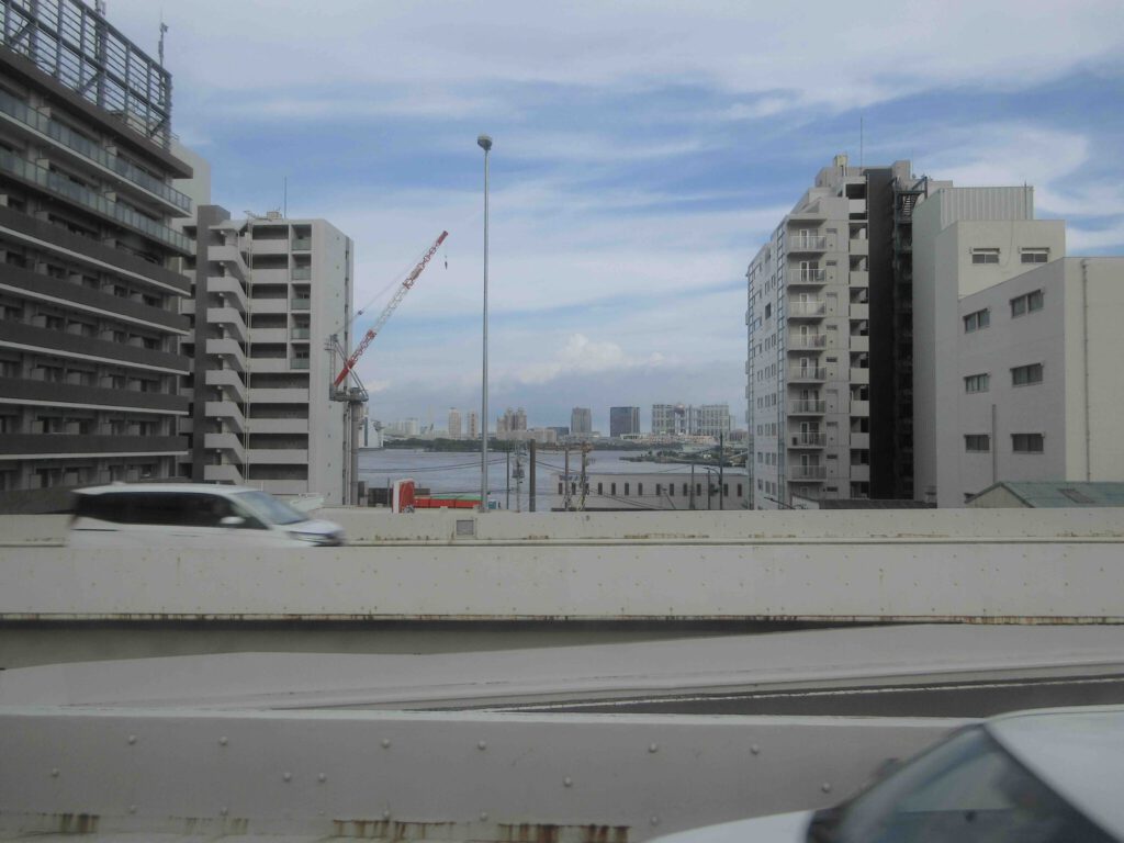 東京